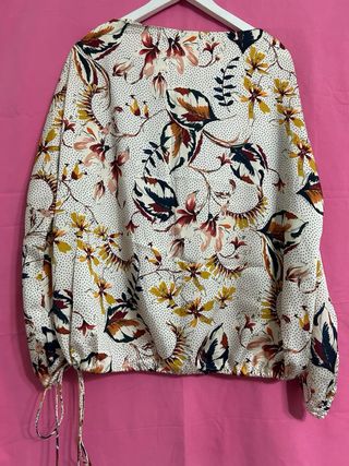 Blusa Amitie floral talla única
