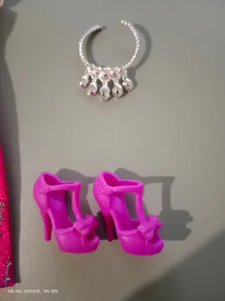 Vestido Barbie Fucsia con Accesorios