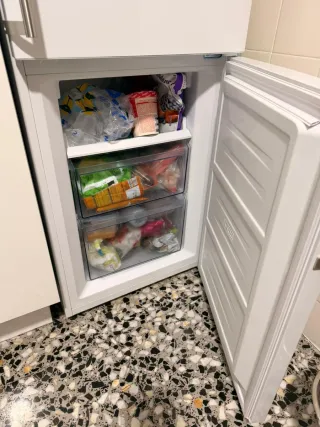 Frigorífico Combi Infinition No Frost 253L