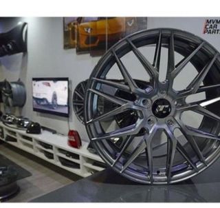 Juego de 4 Llantas 19 Japan Racing JR28 Hyper Blac