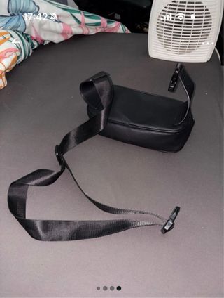 Bandolera Lacoste Negra