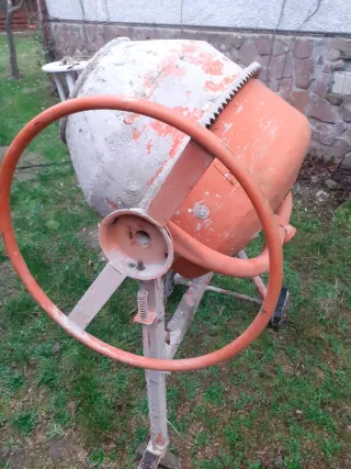 Hormigonera eléctrica 140L