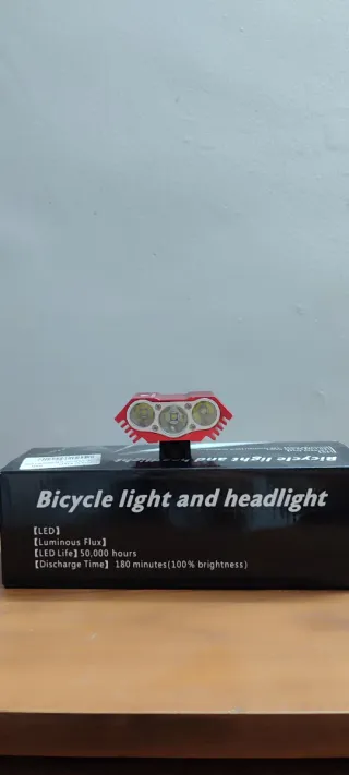 Luz LED Recargable para Bicicleta