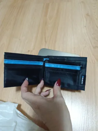 Cartera juvenil Billabong nueva