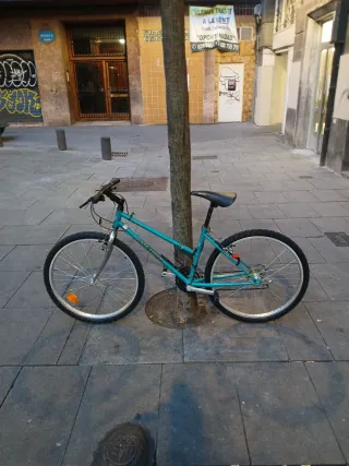 Bicicleta MTB color azul