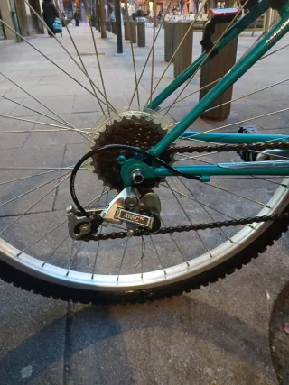 Bicicleta MTB color azul