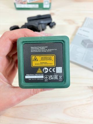 Bosch nivel láser de líneas cruzadas quiko green