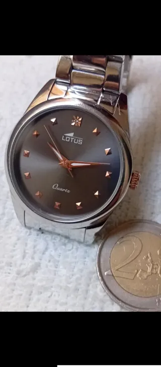 Reloj LOTUS