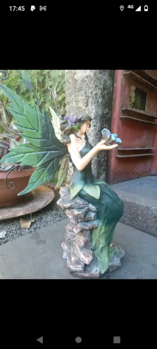 Fata LES Alpes H 28 cm con ali in ferro con scatol