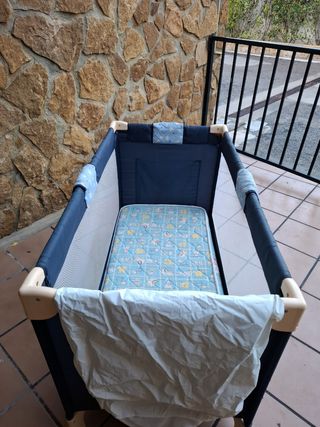 Cuna de viaje plegable