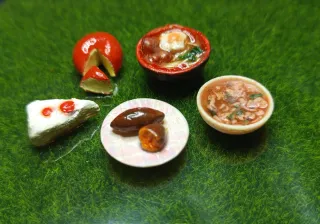 Set di miniature di cibo per Carol