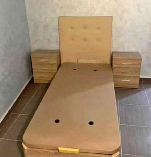 Canapé com colchão para separação de viscoelástica ou líquidos