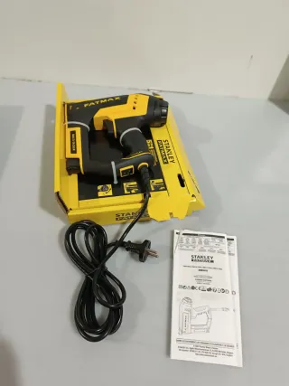 Grapadora Eléctrica Fatmax Stanley B1Y3156