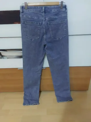 Pantalón niña Calzedonia con brillantes