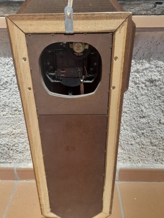 Reloj de pared antiguo octogonal