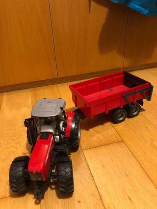 Tractor Massey Ferguson 7480 con remolque