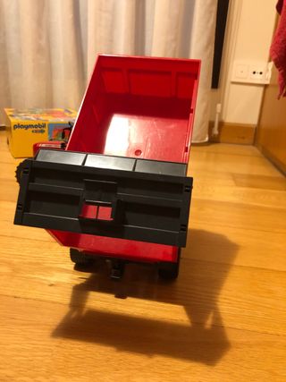 Tractor Massey Ferguson 7480 con remolque