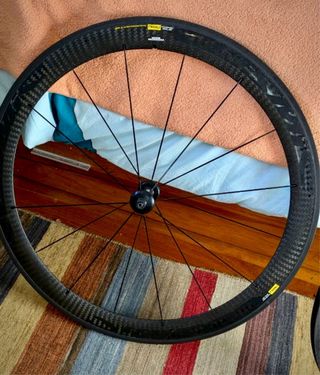 Ruedas Mavic Cosmic Carbono + Zapatas Exalith