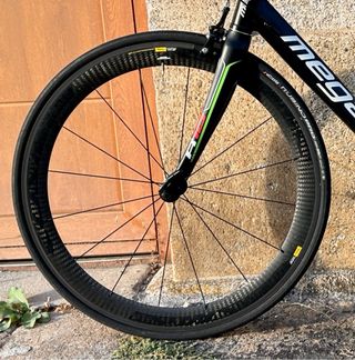 Ruedas Mavic Cosmic Carbono + Zapatas Exalith