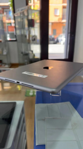 iPad 6ª Gen Gris Espacial 32GB