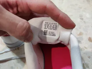 Zapatillas Adidas Blancas y Rosas
