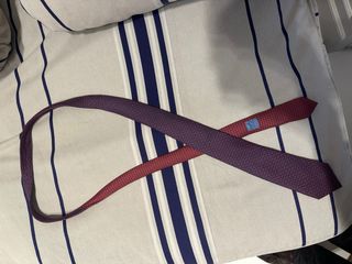 Corbata Hermés Morado y Rojo