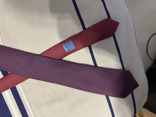 Corbata Hermés Morado y Rojo