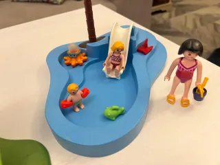 Lote Piscina Grande Tobogán + Piscina Bebé Playmob