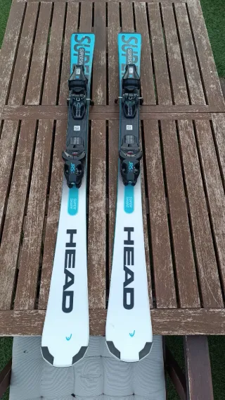 Esquís HEAD Supershape Junior + fijaciones JRS