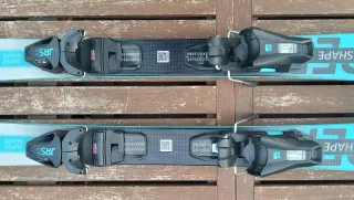 Esquís HEAD Supershape Junior + fijaciones JRS