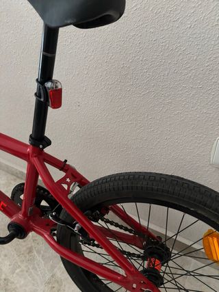 Bicicleta BMX Wipe 320 Roja