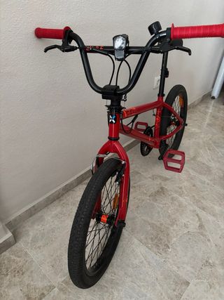 Bicicleta BMX Wipe 320 Roja