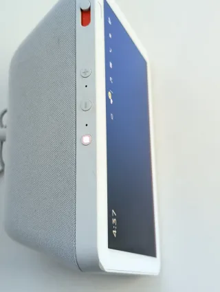 Amazon Echo Show 8 (2022)