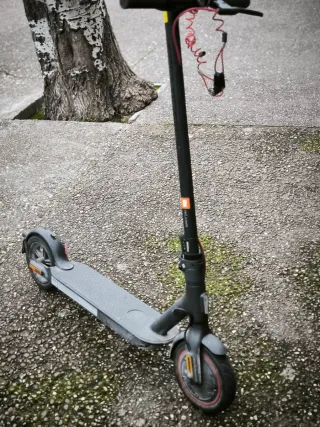 Patinete Eléctrico Xiaomi Mi Electric Scooter