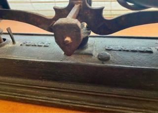 Balanza FORCE antigua con pesas