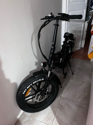 Bicicleta Eléctrica Plegable Negra