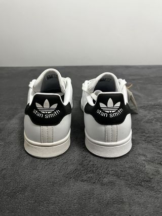 Zapatillas Adidas Stan Smith Blancas y Negras
