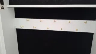 Joyero de pie con espejo blanco