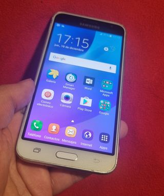 Samsung Galaxy J3 (2016) Bianco libero