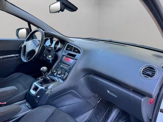 Peugeot 5008 Active 2.0 BlueHDi 150