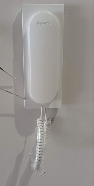 Servicio de instalación y prensado terminales.