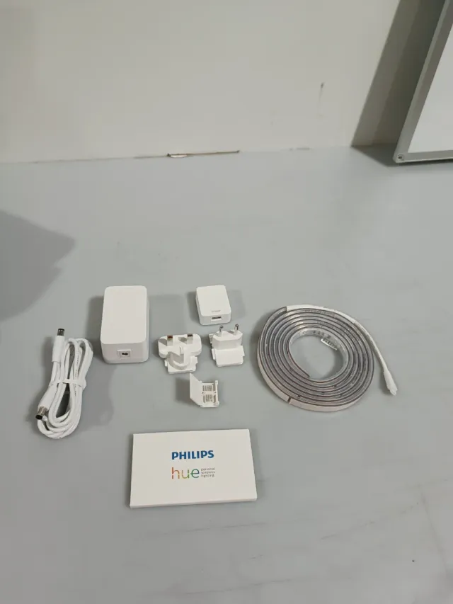 Tira LED Philips Hue B2Y0858