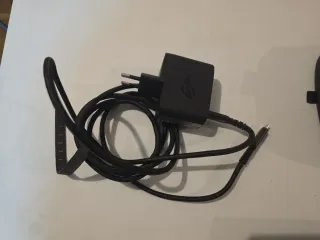 ROG Ally Z1 Extreme 512GB + Funda + Caja + Cargad.