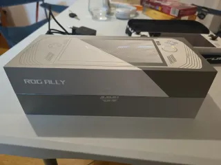 ROG Ally Z1 Extreme 512GB + Funda + Caja + Cargad.