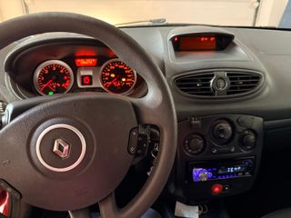 Renault Clio 1,5 dci 75 cv 5 puertas