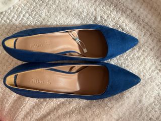 Zapatos tacón ante azul elegantes