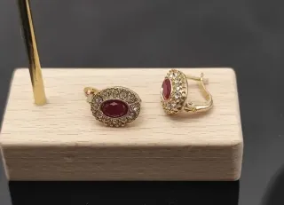 Pendientes Vintage Chapado Oro con Rojo