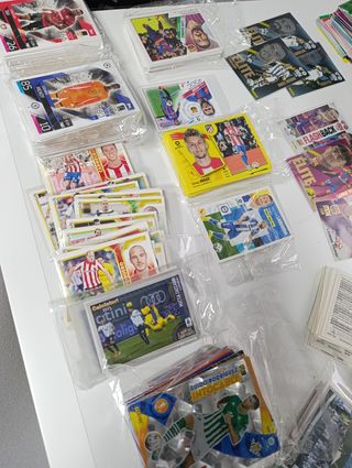 Gran Lote cromos fútbol diferentes años