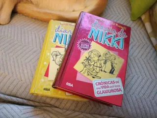 Pack de dos libros del Diario de Nikki
