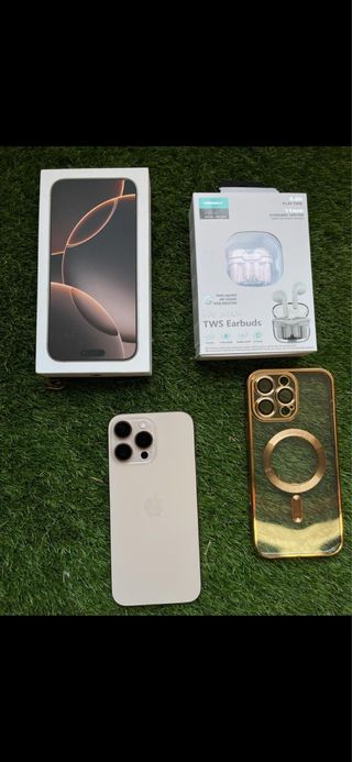 iPhone 16 Pro Max 256GB Dorado